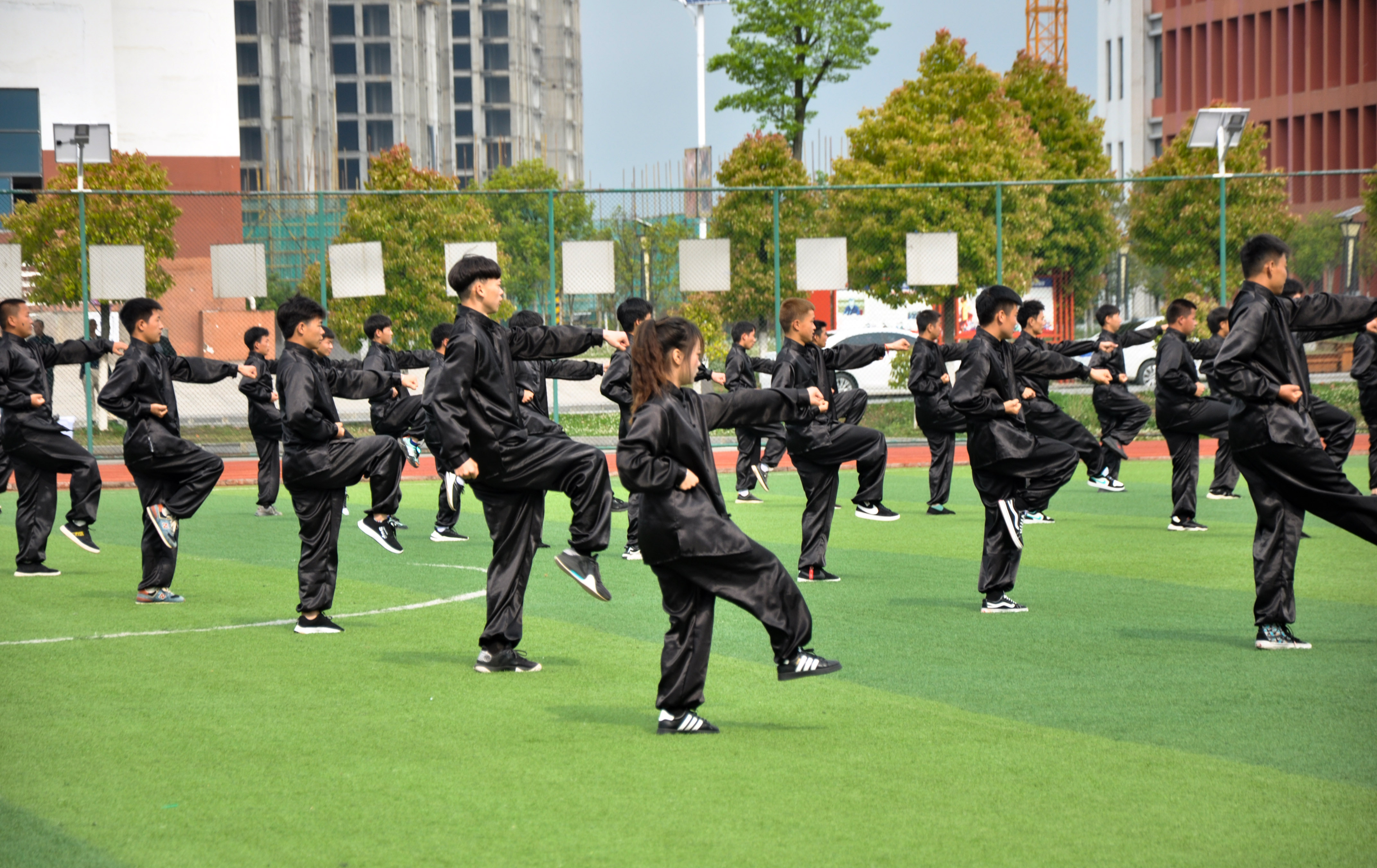 第二屆校園文化藝術(shù)節(jié)、第三屆田徑運(yùn)動會開幕式